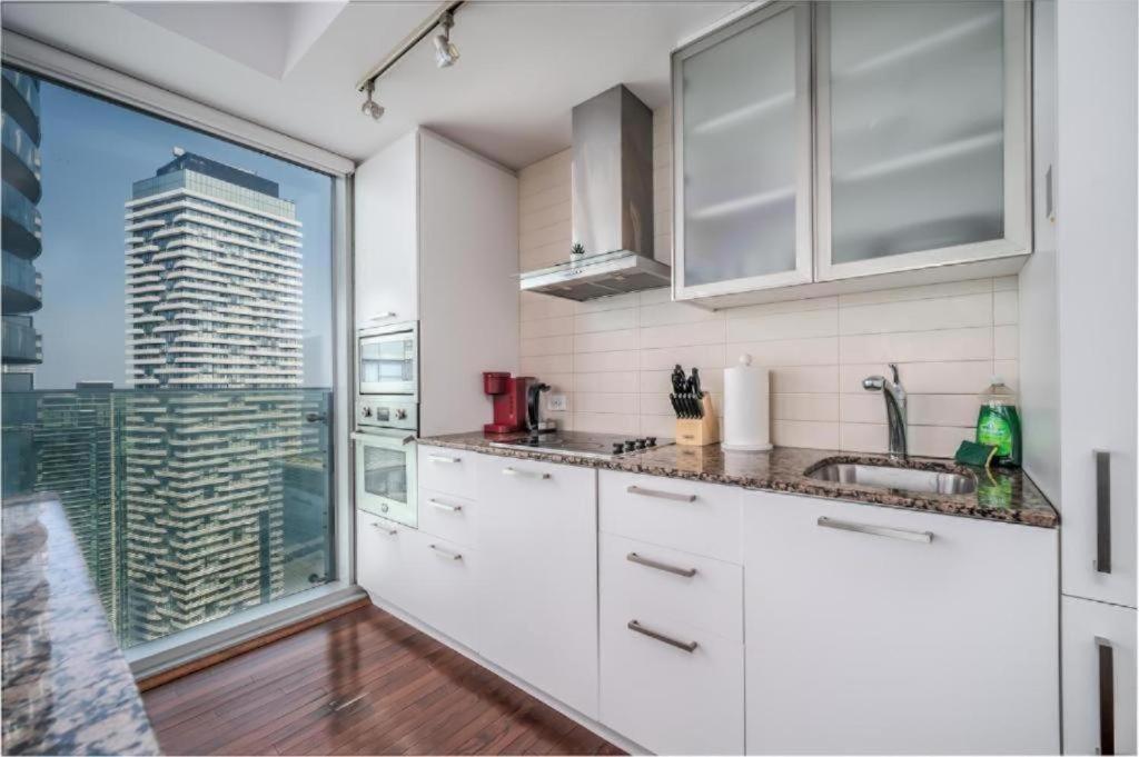 Downtown Suites Toronto Luaran gambar